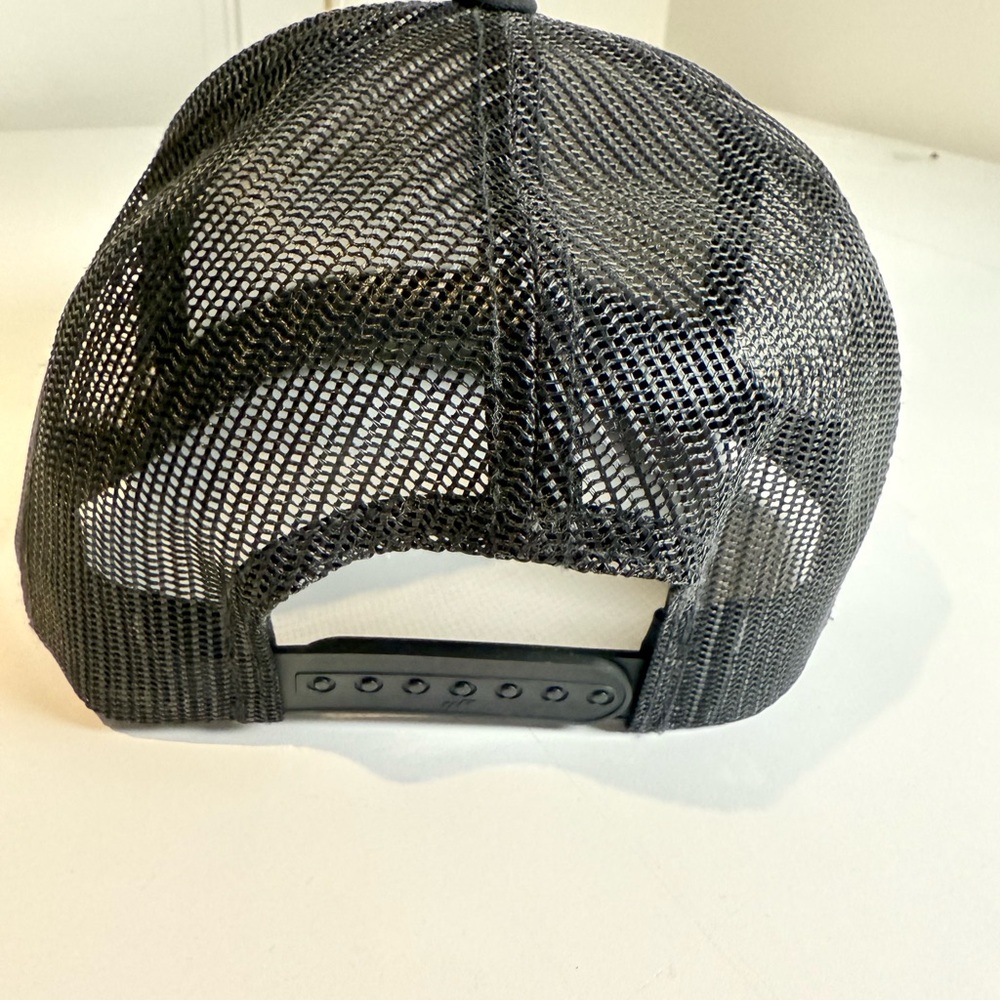 Black Mount Rainier Patch Mesh Back Trucker Hat - Picture 4 of 9